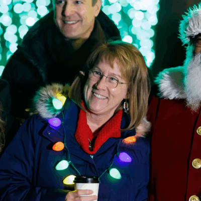 Santa & Carolers at Winterlights